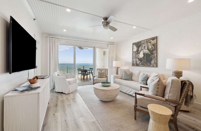Open & Airy Living Area with Gulf Views!