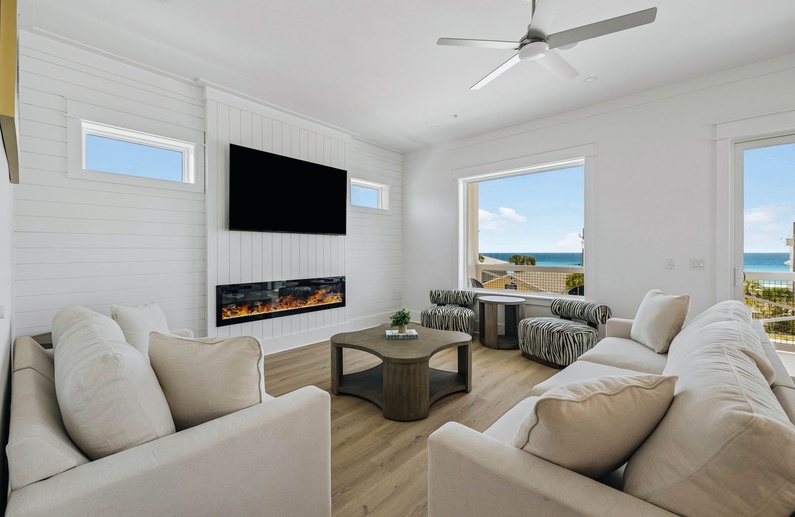 Well Appointed Living Area with Electric Fireplace