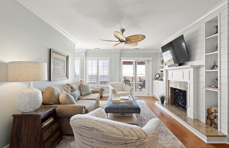 4420 Windswept Villa