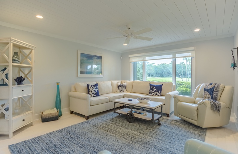 1304 Fairway Oaks Villa