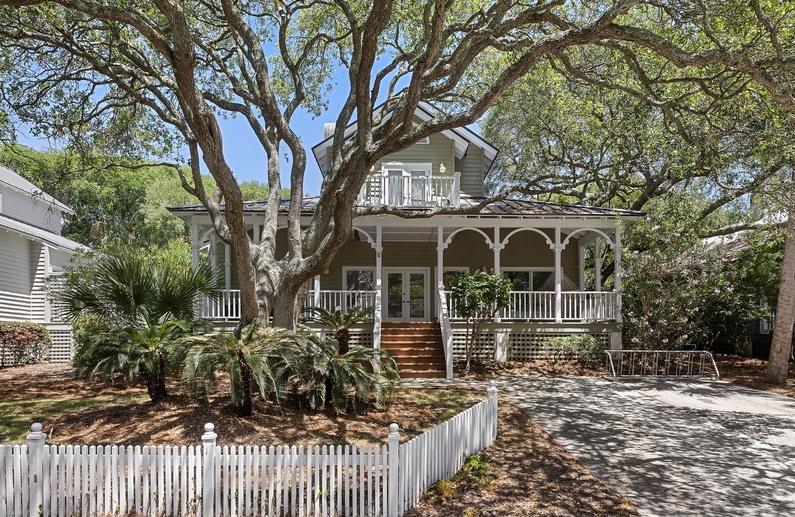 7 Atlantic Beach Court