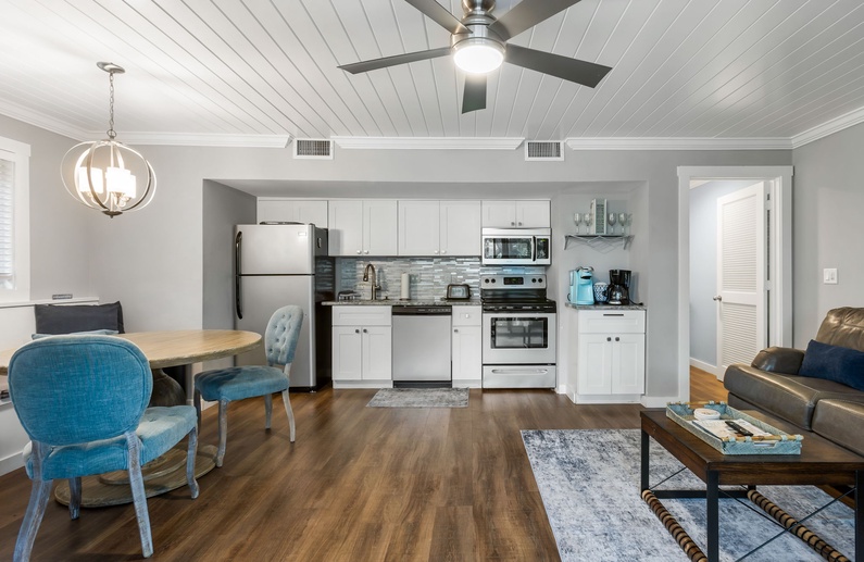Overview of Living Area, Dining Area and Kitchen