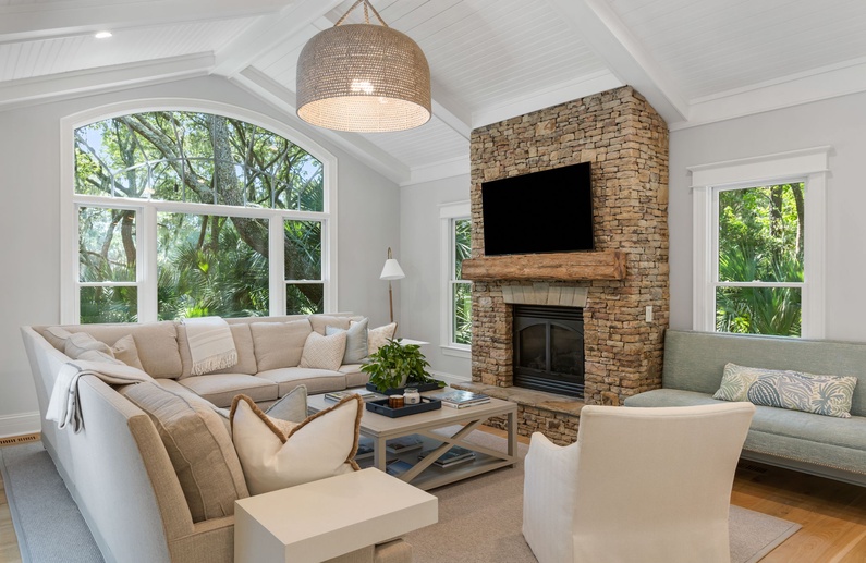 322 Glen Eagle Court