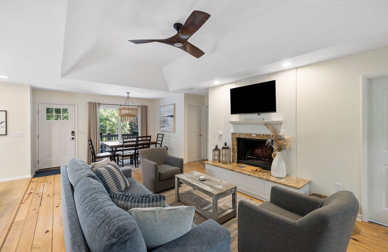 1054 Sparrow Pond Cottage