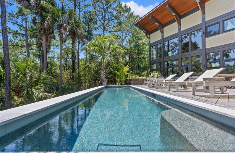 102 Blue Heron Pond Road