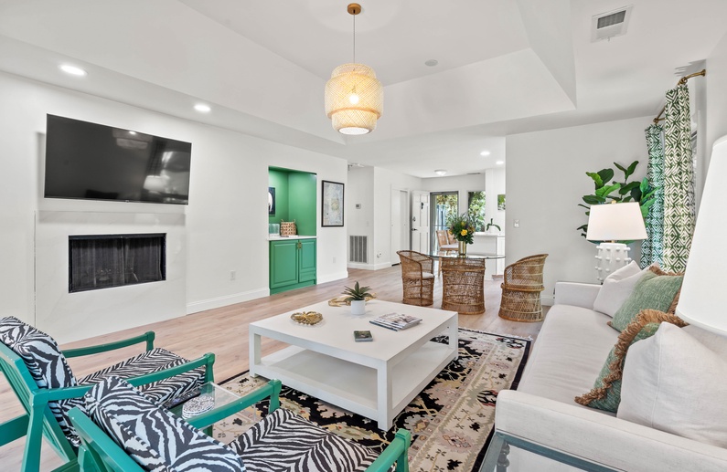 1209 Greenslake Cottage