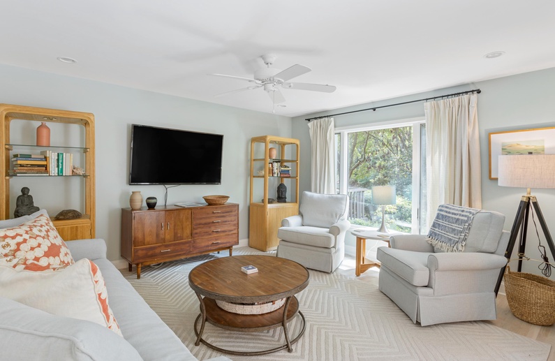 1357 Fairway Oaks Villa