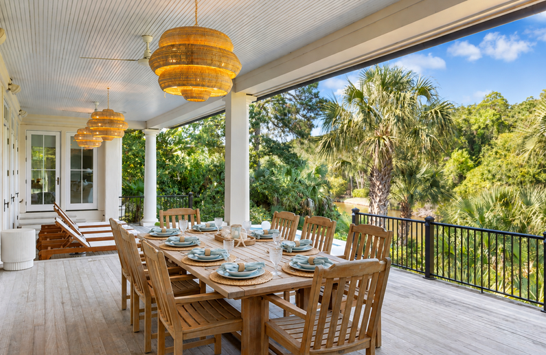 Exterior Dining Area