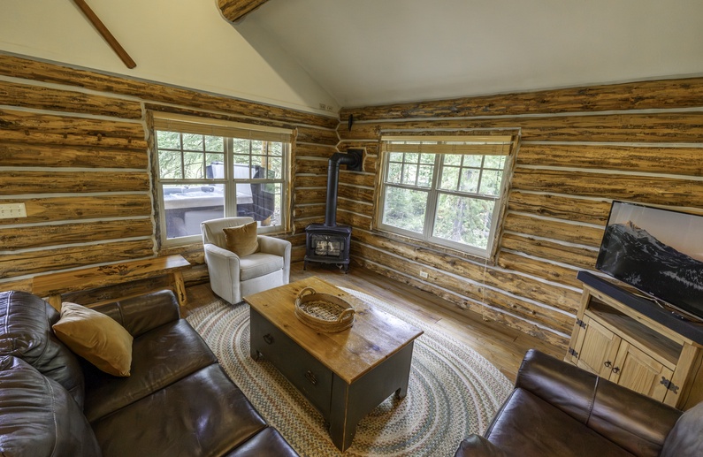 Stirrup Summit Cabin