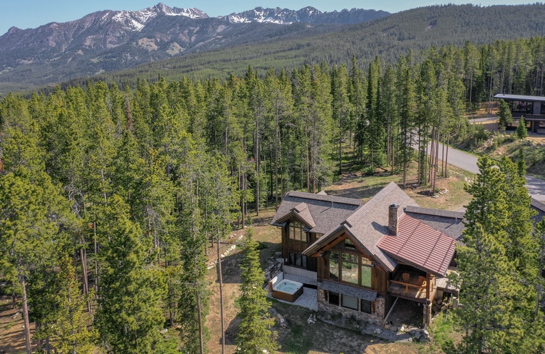 MVC Spotted Eagle Lodge Photo