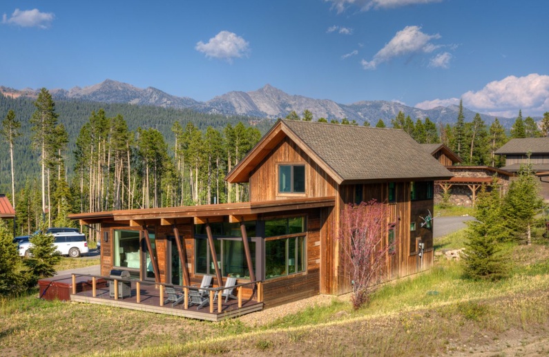 Silvertip Cabin 22 Alpine Bend Photo