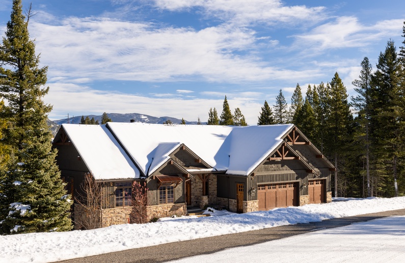 Antler Ridge Chateau Photo