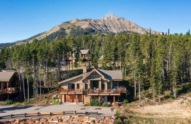 Moonlight Mountain Home 7 Bull Dogger Photo