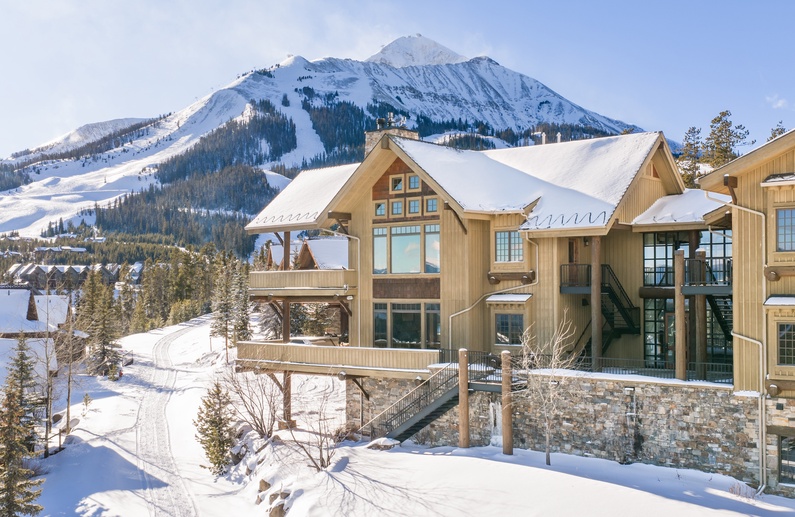 Cowboy Heaven Luxury Suite 6C Photo