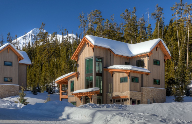 Homestead Chalet 8 Claim Jumper Photo