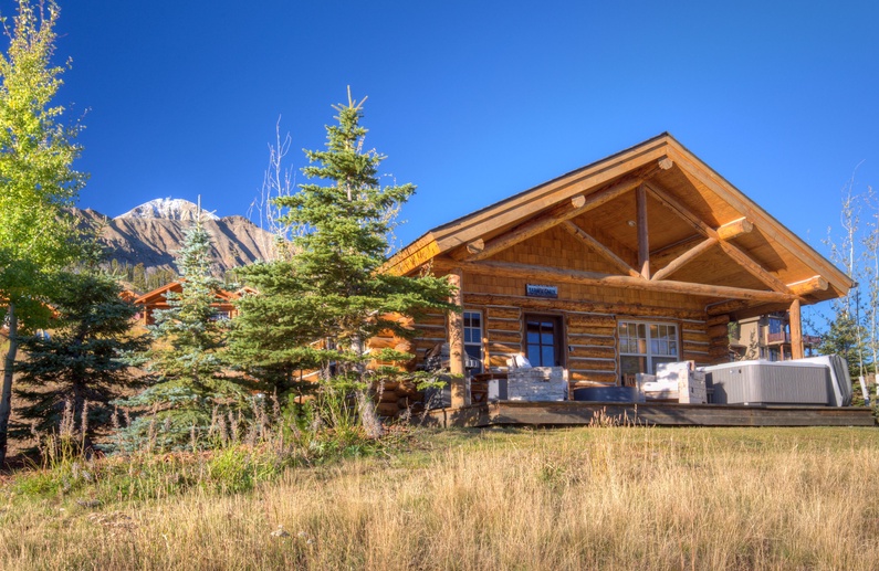 Derringer Retreat Photo