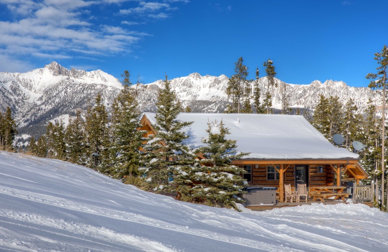 Rustic Ridge Retreat Photo