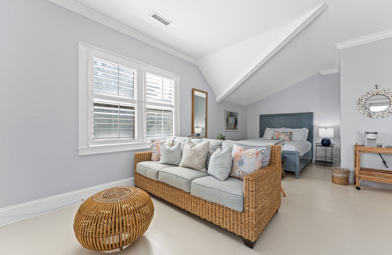 Marsh Harbour Inn-Savannah Retreat 6