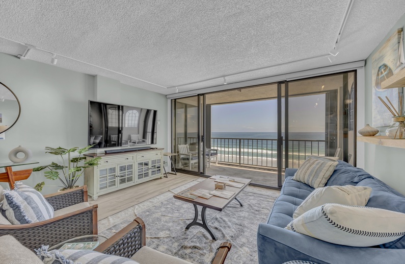 Station One - 7E Beach Retreat
