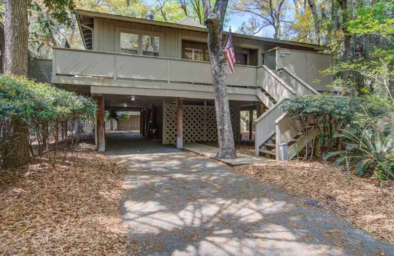 1023 Sparrow Pond Cottage Wooded View