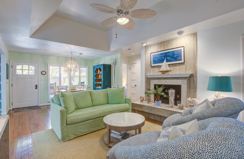 1023 Sparrow Pond Cottage Wooded View