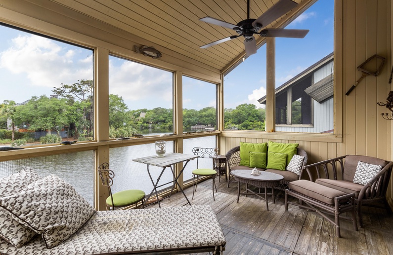 4560 Parkside Villa Lagoon View