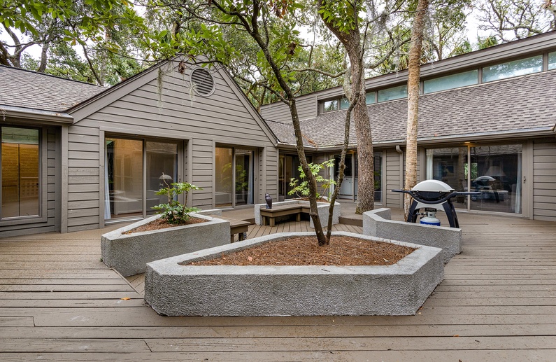 121 Surfscoter Lane