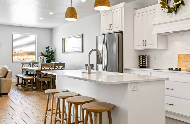 The Pearl at Desert Shores