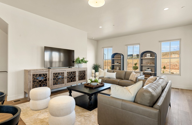 Alys at Desert Color