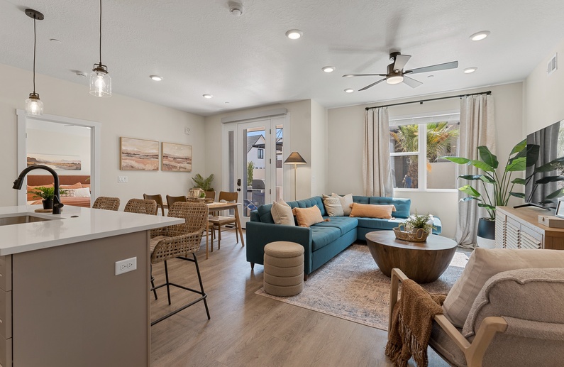 Deja Blue at Desert Color