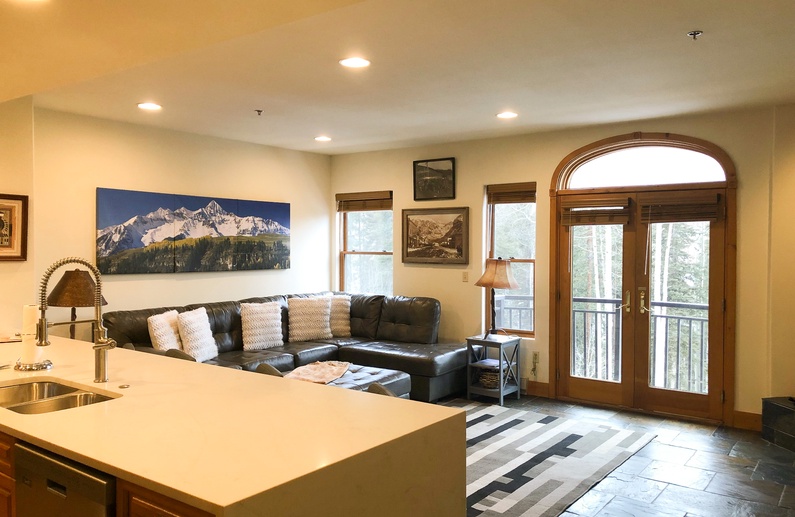 Bear Creek Lodge 209