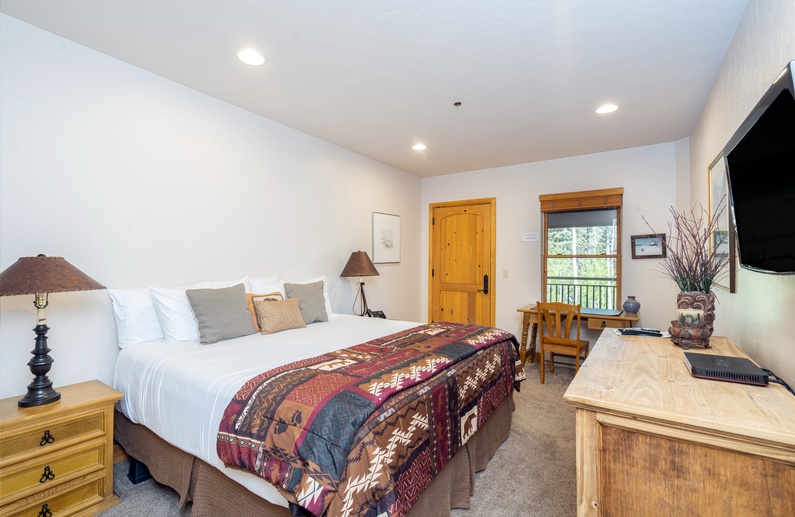 Bear Creek Lodge 107B