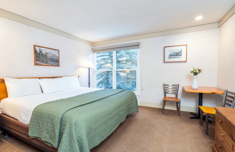 Mountainside Inn 211