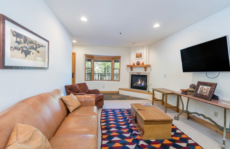 Bear Creek Lodge 110