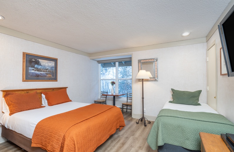 Mountainside Inn 416