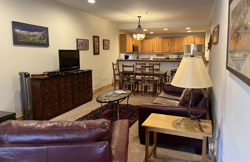 Bear Creek Lodge 108