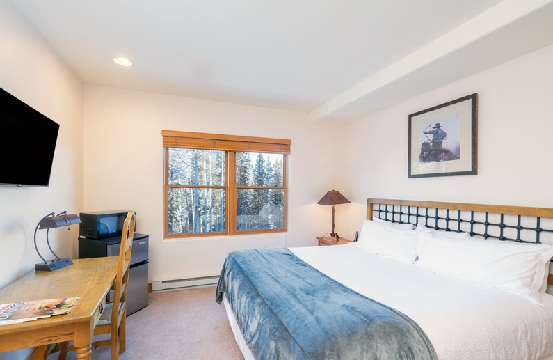 Bear Creek Lodge 208B