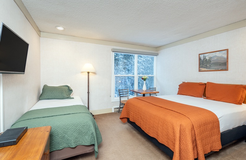 Mountainside Inn 409