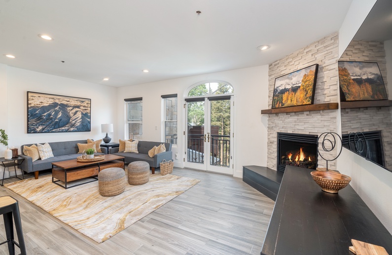 Bear Creek Lodge 207A