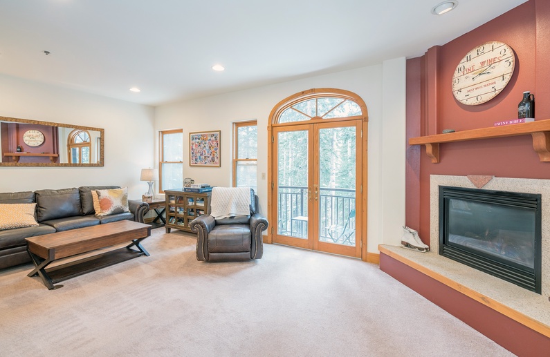 Bear Creek Lodge 203AB