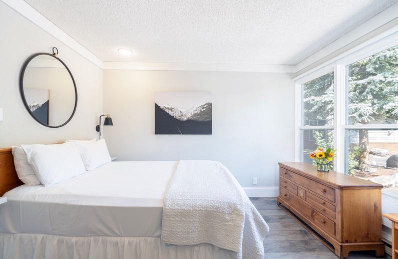 Mountainside Inn 408