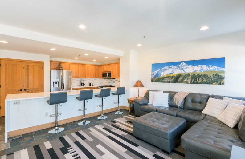 Bear Creek Lodge 209AB