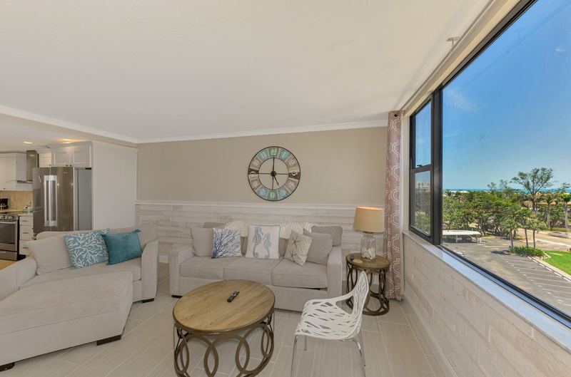 Living Area, Queen and Twin pull-out beds