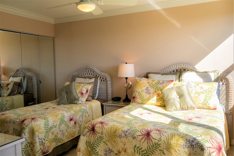 Second Bedroom, Full and Twin beds