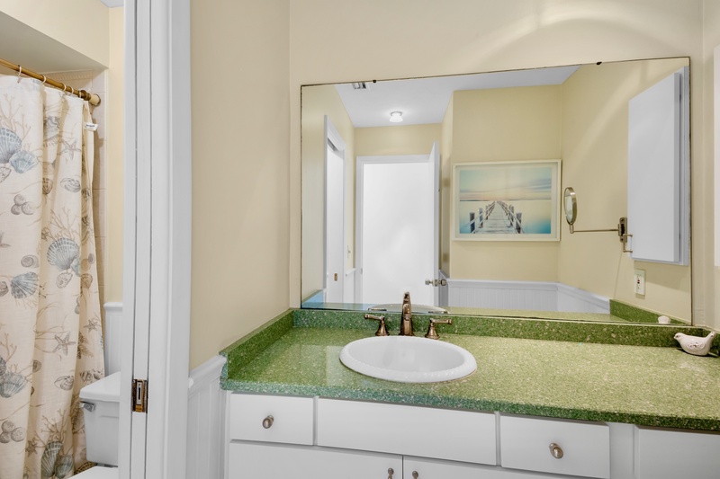 Shared Hall Bathroom