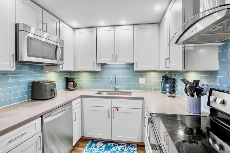 Harbor Towers 221 by Tropical Sands Accommodations