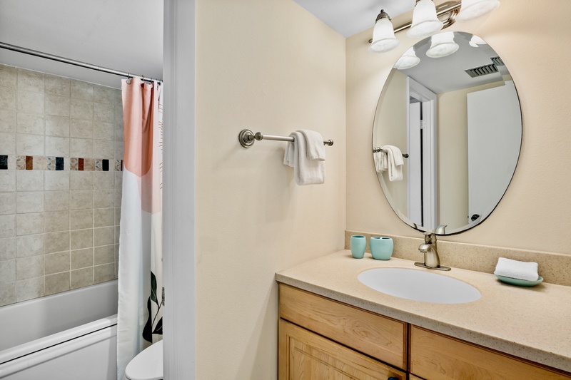 Harbor Towers Unit 501 by Tropical Sands Accommodations