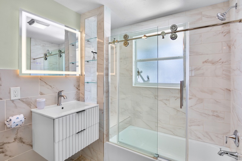 Hall Bathroom with Walk-in shower