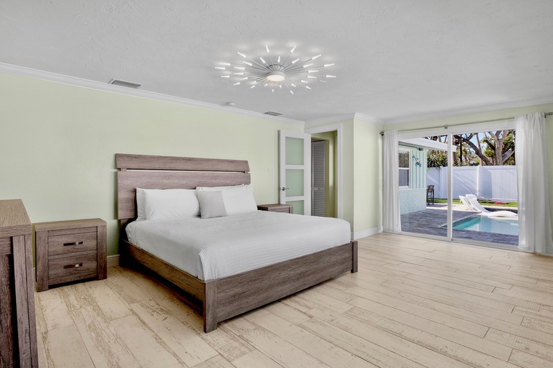 Primary Bedroom, King bed