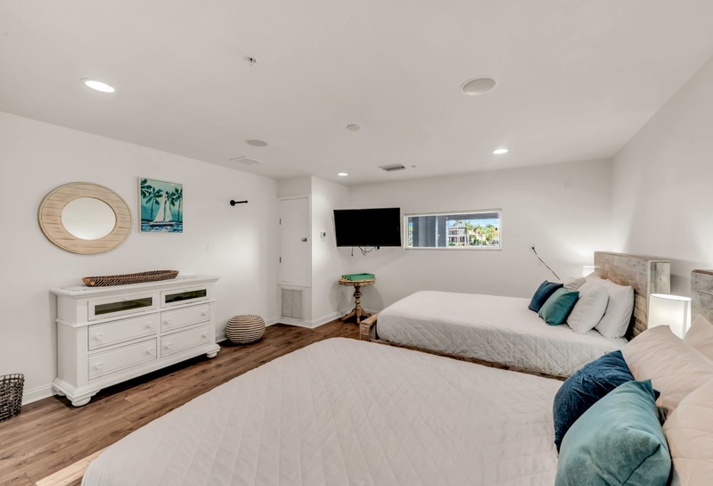 Fourth Bedroom - 2 Queen beds